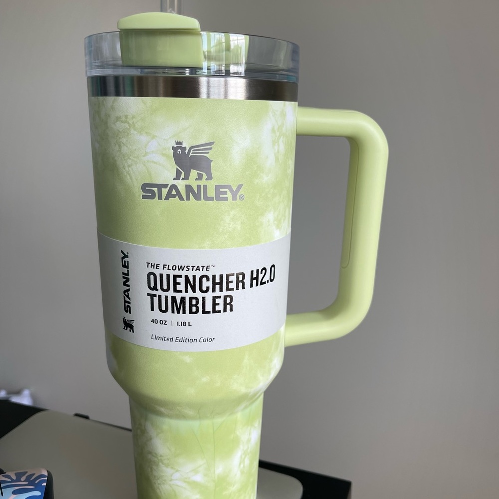 Stanley 40 oz tumbler tie dye